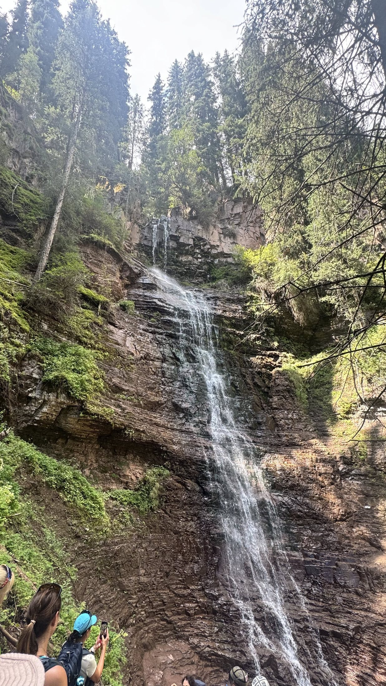 Kyz-Chach, le trecce della fanciulla: l’acqua scende a ciocche.