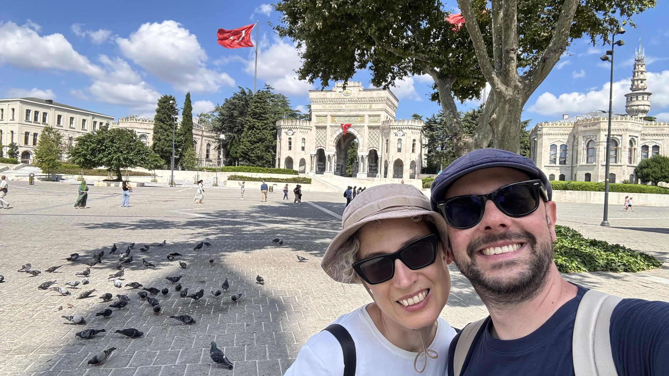 Nessun piccione è stato maltrattato durante questo selfie.