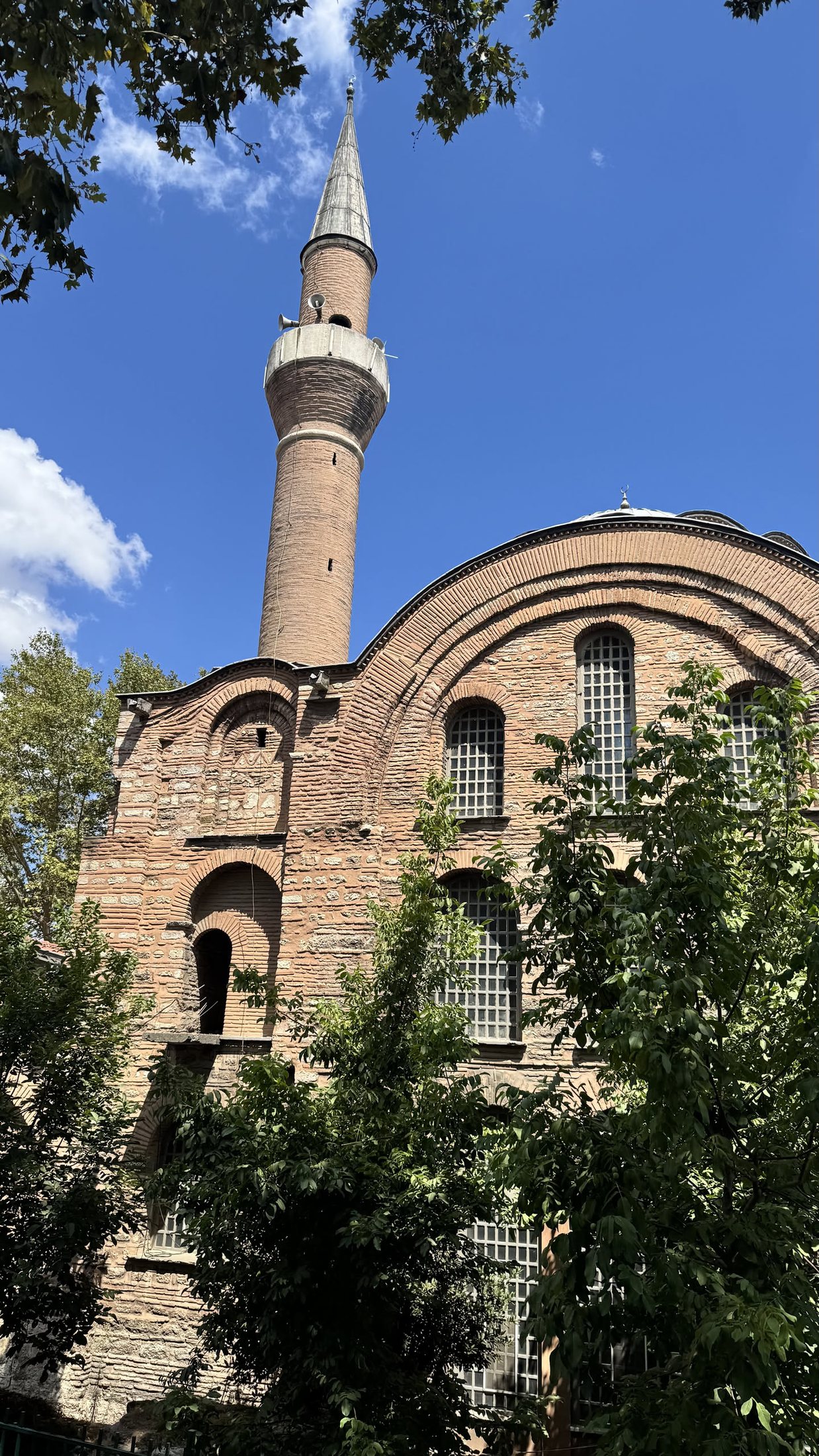 Kalenderhane: chiesa bizantina del XII secolo, minareto aggiunto poi.