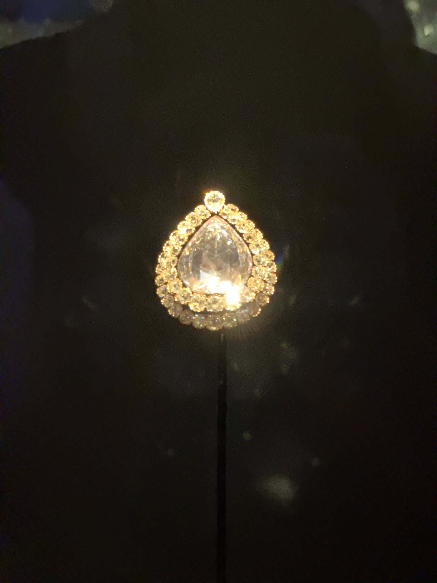 Il Diamante del Cucchiaio, 86 carati. Pare scambiato per tre cucchiai di legno.