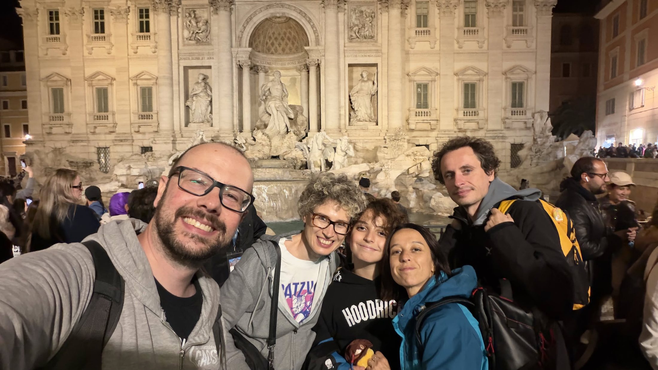 Ultima foto della giornata, alla Fontana di Trevi.