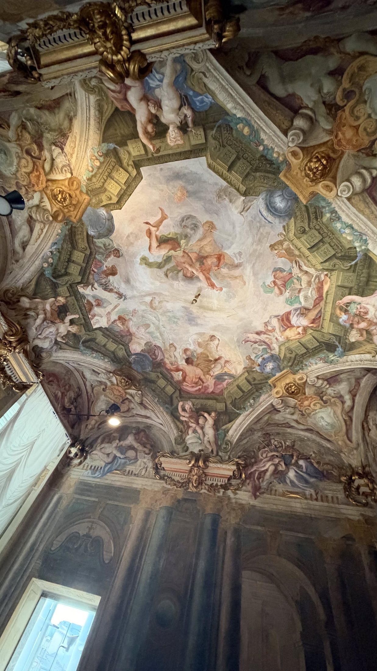 Una volta affrescata nelle sale delle Stagioni di Palazzo Rosso.